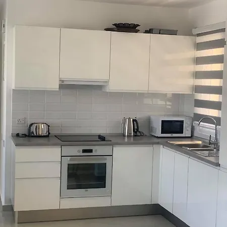 Relaxing Penthouse By The Sea