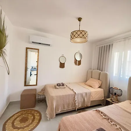 Relaxing Penthouse By The Sea Vokolidha