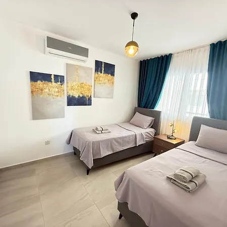 Relaxing Penthouse By The Sea Vokolidha