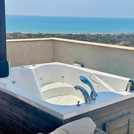 דירה Penthouse Retreat By The Sea Vokolidha