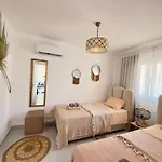 Penthouse Retreat By The Sea Vokolidha