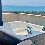 Lejlighed Penthouse Retreat By The Sea Vokolidha
