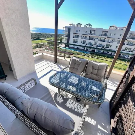Daire Penthouse Retreat By The Sea *