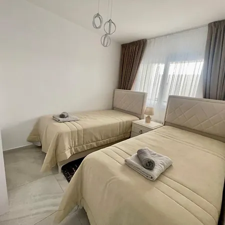 Relaxing Penthouse By The Sea Vokolidha