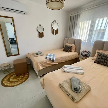 Apartment Relaxing Penthouse By The Sea