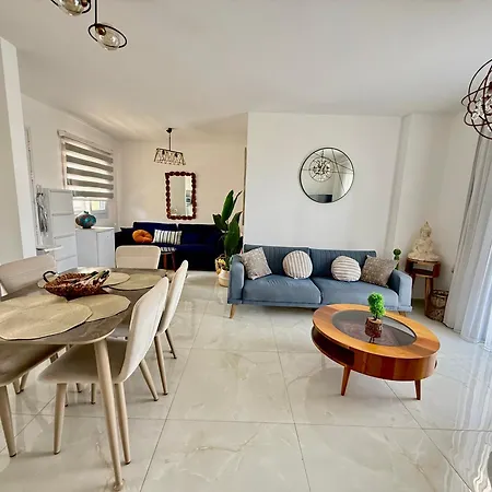 Relaxing Penthouse By The Sea * Vokolidha