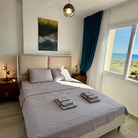 Apartmán Penthouse Retreat By The Sea *