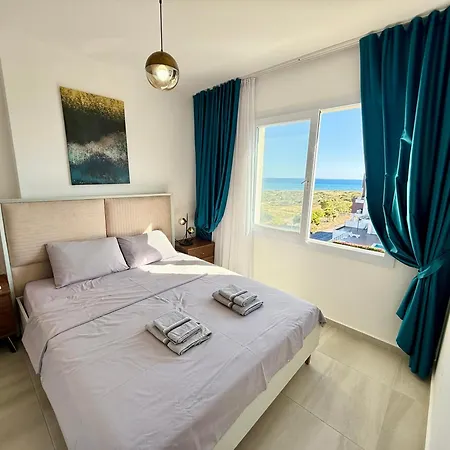 Apartmán Penthouse Retreat By The Sea
