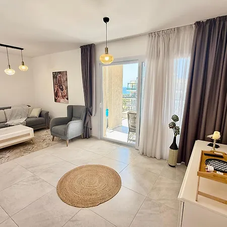 Apartmán Penthouse Retreat By The Sea