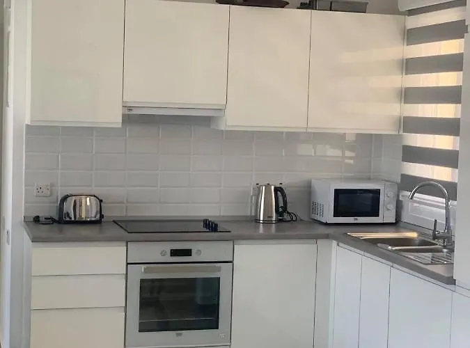 Relaxing Penthouse By The Sea