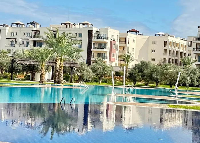 Relaxing Penthouse By The Sea Vokolidha