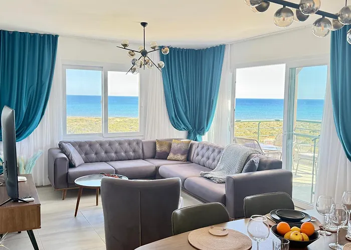 Relaxing Penthouse By The Sea *