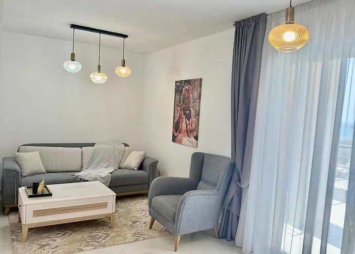 Relaxing Penthouse By The Sea